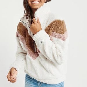 Abercrombie Cozy Colorblock Half-zip Sherpa Fleece